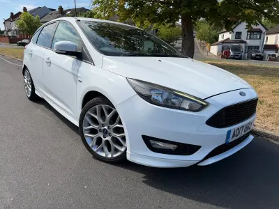 Used Ford Focus ST-Line 2017 White Hatchback