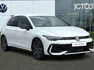 New VW Golf VIII Black Edition 147 HP (108 kW) 2026 White Hatchback