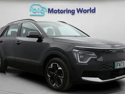Usado Kia Niro 150 kW (204 HP) 2023 SUV
