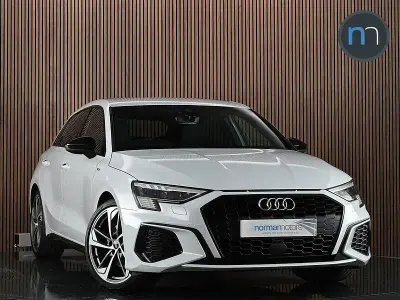 Used Audi A3 Sportback Comfort 150 HP (110 kW) 2020 White Hatchback