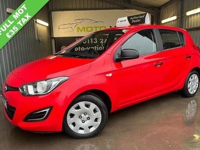 Used Hyundai i20 Classic 85 HP (62 kW) 2013 Red Hatchback
