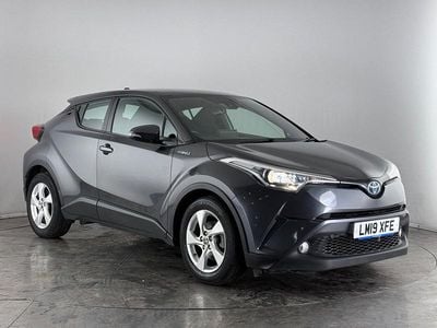 Used Toyota C-HR 122 HP (89 kW) 2019 Grey SUV