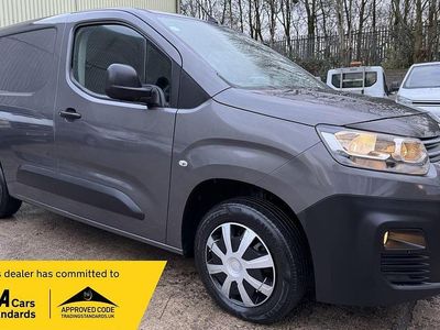 Used Citroën Berlingo 75 HP (55 kW) 2021 Grey MPV