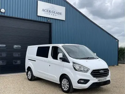 Used Ford Transit Custom Limited 130 HP (95 kW) 2022 White Van