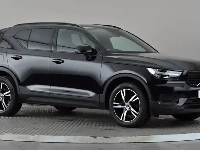 Used Volvo XC40 R-Design 163 HP (119 kW) 2021 Black SUV