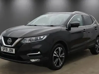 Used Nissan Qashqai N-Connecta 140 HP (102 kW) 2019 Black SUV