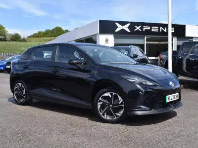 Used MG MG4 EV SE 2023 Black Hatchback