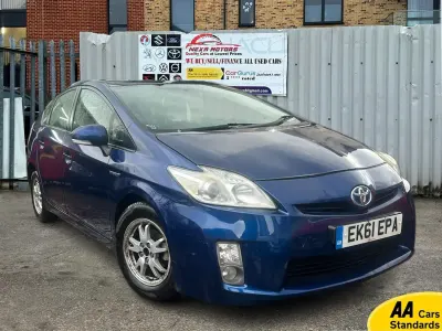 Usado Toyota Prius T3 136 CV (100 kW) 2011 Azul Utilitario