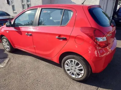 Used Hyundai i20 Classic 78 HP (57 kW) 2010 Red Hatchback
