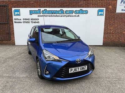 Used Toyota Yaris 111 HP (81 kW) 2018 Blue Hatchback