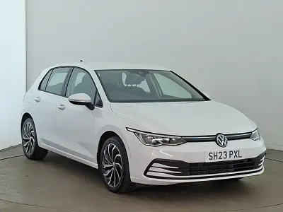 Used VW Golf VIII Life 150 HP (110 kW) 2023 White Hatchback