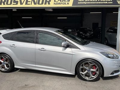Silver Used 2014 Ford Focus ST Hatchback | £9,995 (A bit pricey)