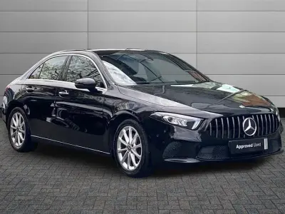 Begagnad Mercedes A200 Premium 163 HK (119 kW) 2020 Svart Sedan