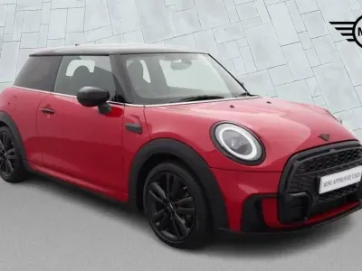 Used Mini Cooper Hatch 134 HP (98 kW) 2022 Red Hatchback