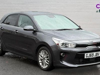 Begagnad Kia Rio 98 HK (72 kW) 2019 Grå