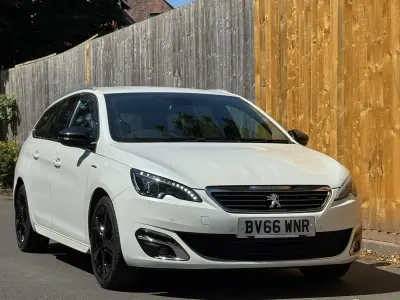 Used Peugeot 308 GT-line 150 HP (110 kW) 2016 White Estate