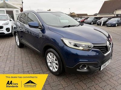 Blue Used 2017 Renault Kadjar Dynamique SUV | £7,750 (Fair price)