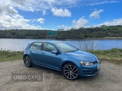 Usado VW Golf VII S 110 HP (80 kW) 2016 Azul Citadino