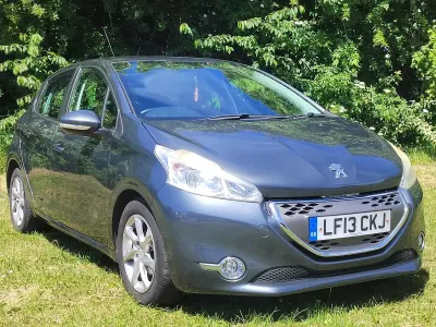 Used Peugeot 208 Active 67 HP (49 kW) 2013 Grey Hatchback
