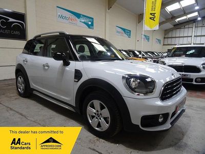Used Mini Cooper Classic 2019 White Hatchback