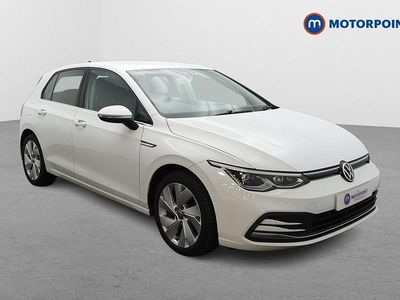 Begagnad VW Golf VII Style 2020 Vit Halvkombi