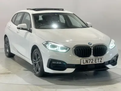 Usado BMW 116 Sport Line 116 CV (85 kW) 2022 Blanco Utilitario