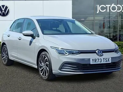 Used VW Golf VIII Life 147 HP (108 kW) 2023 Grey Hatchback