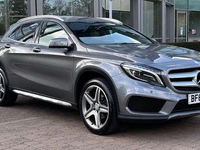 Usado Mercedes GLA200 AMG line 156 HP (114 kW) 2016 Cinzento SUV