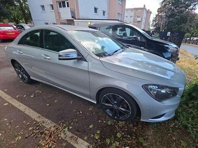 Mercedes CLA200
