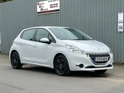 Second-hand Peugeot 208 Access 82 CP (60 kW) 2013 Alb Hatchback