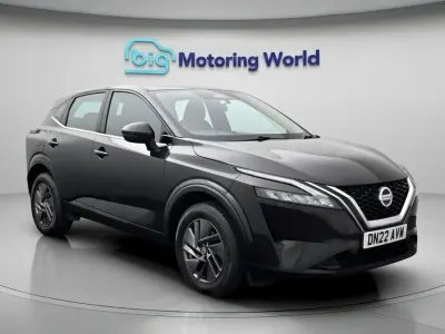 Used Nissan Qashqai Acenta Premium 140 HP (102 kW) 2022 Black SUV