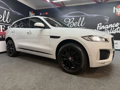 Used Jaguar F-Pace Chequered Flag 250 HP (183 kW) 2019 White SUV