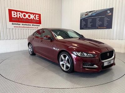 Used Jaguar XE R-Sport 180 HP (132 kW) 2015 Red Sedan