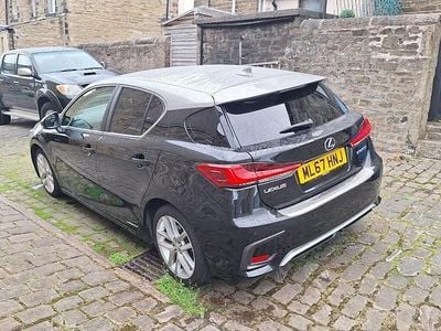 Lexus CT200h
