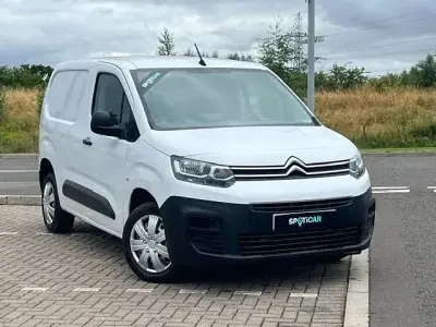 Used Citroën Berlingo 100 HP (73 kW) 2023 White MPV