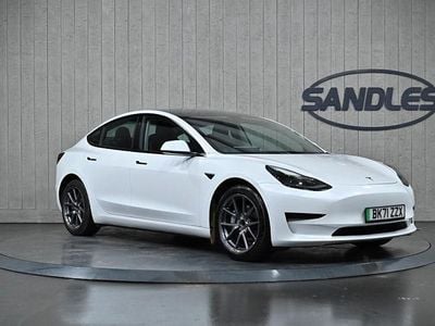 White Used 2021 Tesla Model 3 Standard Range Sedan | £16,799 (Fair price)