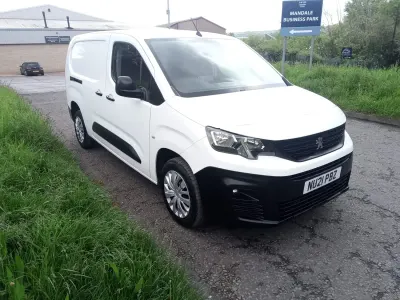 Used Peugeot Partner 131 HP (96 kW) 2021 White MPV