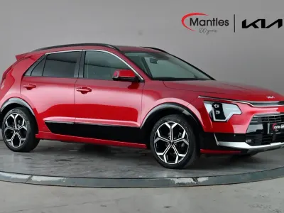 Used Kia Niro 139 HP (102 kW) 2023 Red SUV