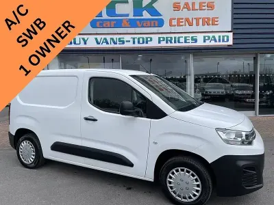 Usado Citroën Berlingo Start 75 HP (55 kW) 2020 Branco Monovolume