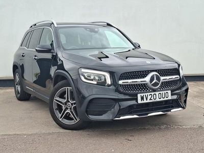 Mercedes GLB220