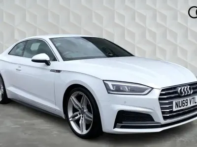 Used Audi A5 S-Line 147 HP (108 kW) 2019 Glacier white Coupe