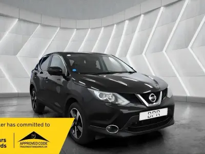 Used Nissan Qashqai N-Connecta 2016 Black SUV