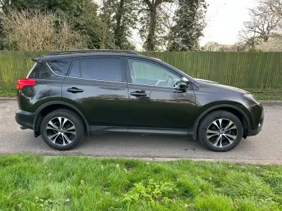 Usado Toyota RAV4 124 CV (91 kW) 2014 Marrón SUV
