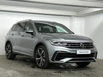 Używany VW Tiguan Allspace R-line 190 KM (139 kW) 2022 Srebrny SUV