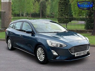 Usado Ford Focus Titanium 120 HP (88 kW) 2018 Azul Carrinha