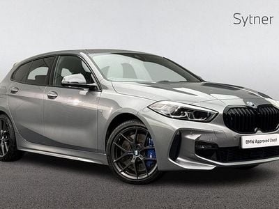 Usado BMW 118 M Sport 134 HP (98 kW) 2023 Cinzento Citadino