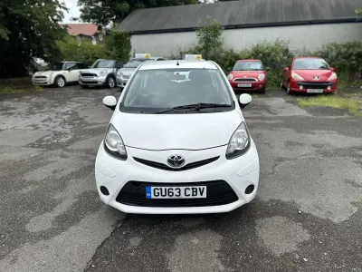 Used Toyota Aygo 2014 White Hatchback