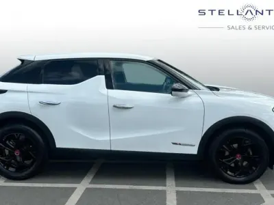 Begagnad DS Automobiles DS3 Crossback Performance 129 HK (94 kW) 2023 Vit SUV