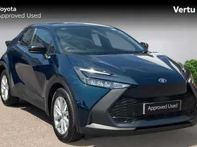 Used Toyota C-HR 140 HP (102 kW) 2025 Blue SUV