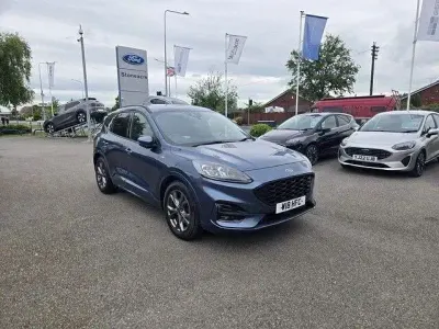 Używany Ford Kuga ST-Line 120 KM (88 kW) 2021 Niebieski SUV